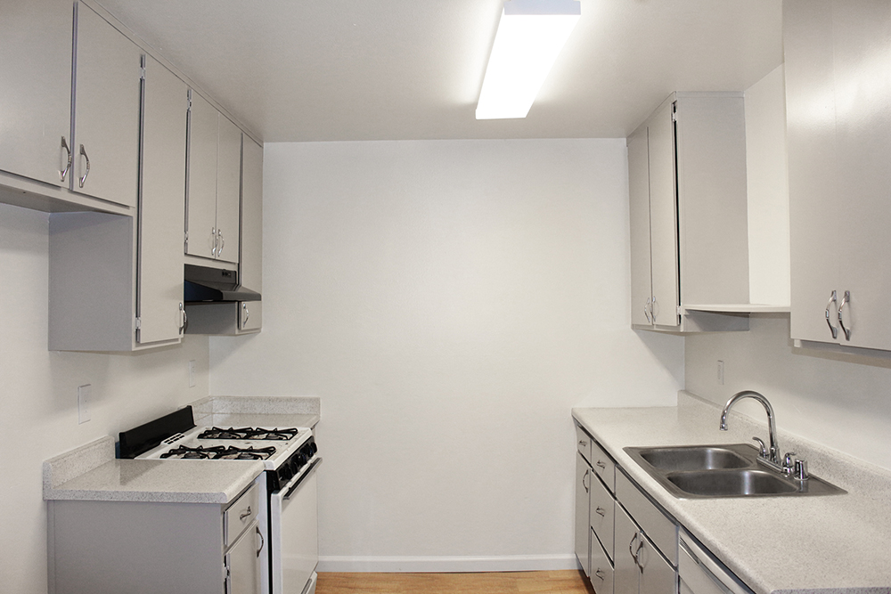 This photo is the visual representation of gourmet kitchens at Parc Mountain View Apartments.